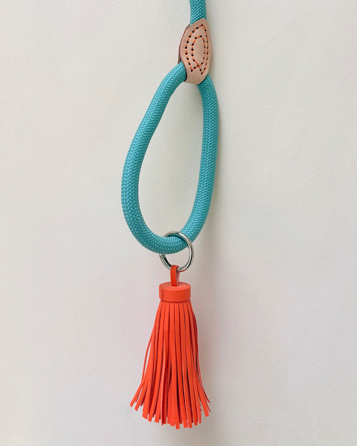 Sliplijn Turquoise Ø0,8 cm met gekleurd kwastje